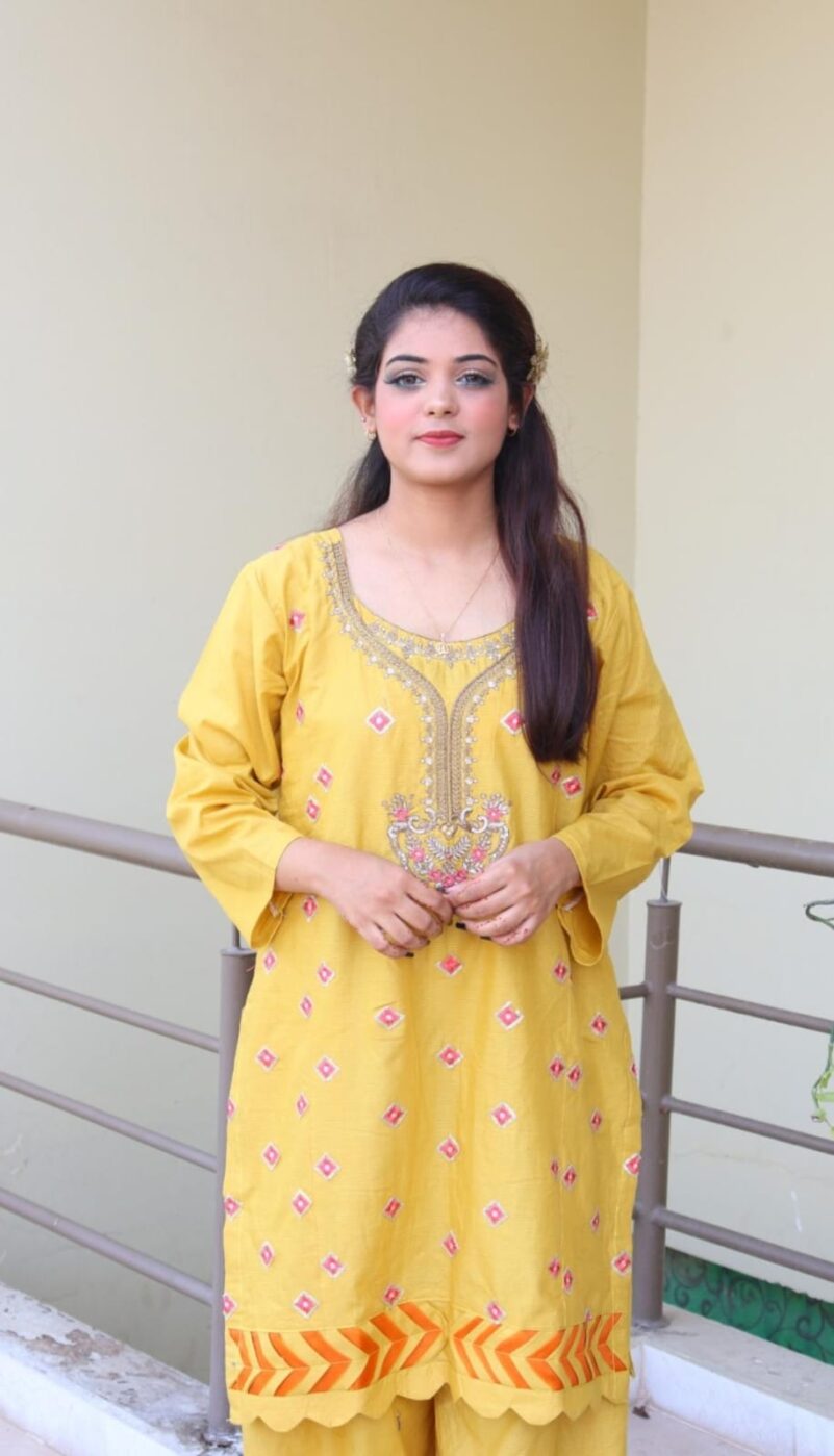 2025 Summer Collection stitched 2pcs suit - Image 2